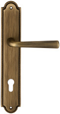 Дверная ручка Extreza "SANDRO" (Сандро) 332 на планке PL03 матовая бронза F03 под цилиндр CYL