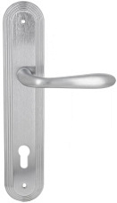 Дверная ручка Extreza "ALDO" (Альдо) 331 на планке PL05 матовый хром F05 под цилиндровый механизм CYL