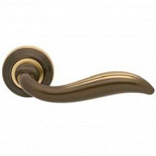 Дверная ручка на розетке Plisse (Плисе) Mandelli