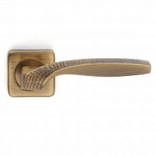 Дверная ручка на розетке Quadrata Jewellery Pasini